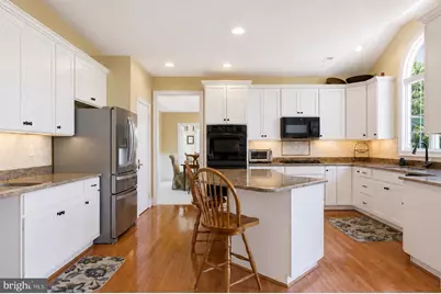 583 Oakmont Drive E, Telford, PA 18969 - Photo 8