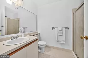 906 Foxmeadow Dr, Royersford, PA 19468 - Photo 20
