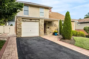 515 Davis Rd, Cheltenham, PA 19012 - Photo 2