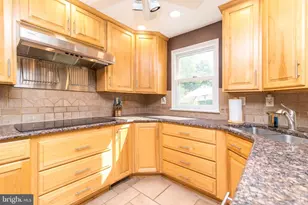 2049 Valley View Way, Lansdale, PA 19446 - Photo 14