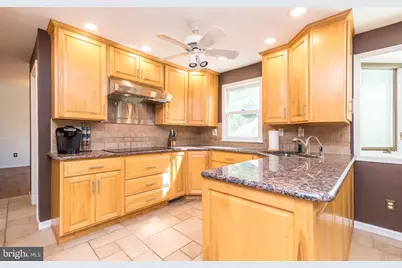 2049 Valley View Way, Lansdale, PA 19446 - Photo 12