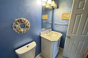 601 Whitpain Hls Hills, Blue Bell, PA 19422 - Photo 8