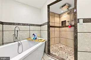 1424 Juniper St, Norristown, PA 19401 - Photo 30