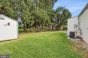 226 Oxford Cir, Norristown, PA 19403 - Photo 24