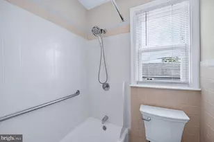 801 N Adams St, Pottstown, PA 19464 - Photo 16