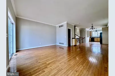 39 W 5th Street, Bridgeport, PA 19405 - Photo 6