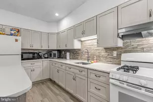 519 Grove St, Bridgeport, PA 19405 - Photo 8