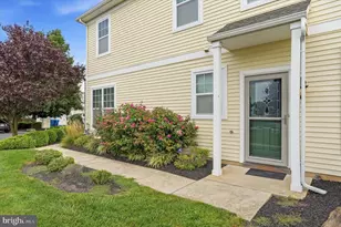 317 Ross Ct, Wyncote, PA 19095 - Photo 2