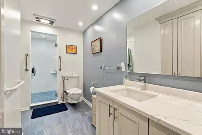 191 Presidential #R-922 - R-923, Bala Cynwyd, PA 19004 - Photo 26