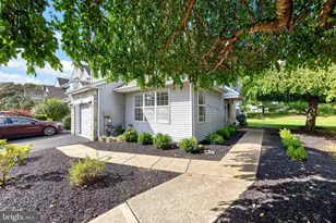 100 Steeplechase Dr, North Wales, PA 19454 - Photo 4