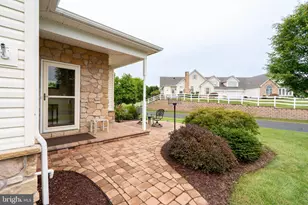 1075 Burgundy Cir, Pennsburg, PA 18073 - Photo 6