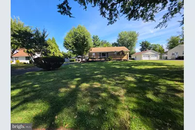 224 Cedar Avenue, Horsham, PA 19044 - Photo 2