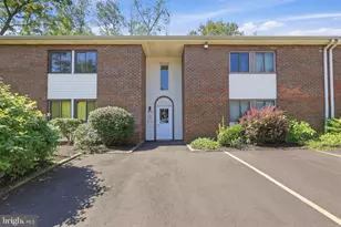 18 Hatters Ct, Hatboro, PA 19040 - Photo 6