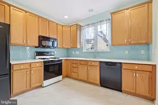 30 Wheatsheaf Ln, Eagleville, PA 19403 - Photo 8