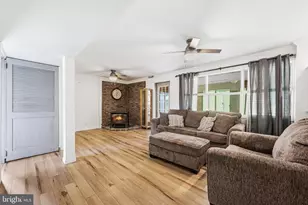38 Red Rowan Ln, Plymouth Meeting, PA 19462 - Photo 8