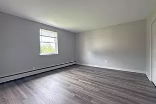 500 Manor House Ln, Willow Grove, PA 19090 - Photo 8