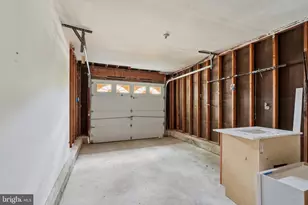 1090 Highland Ave, Abington, PA 19001 - Photo 14