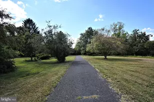 204 Neiffer Rd, Schwenksville, PA 19473 - Photo 18