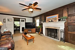 204 Neiffer Rd, Schwenksville, PA 19473 - Photo 46