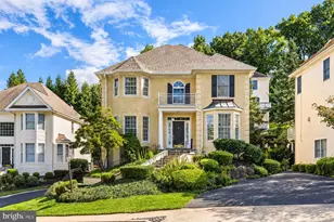 407 Spring Garden Ln, Conshohocken, PA 19428 - Photo 2