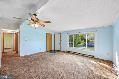 213 Pleasantview Avenue, Schwenksville, PA 19473 - Photo 6
