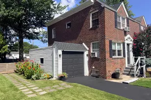 1051 Birch St, Lansdale, PA 19446 - Photo 4