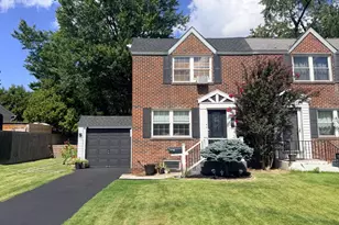 1051 Birch St, Lansdale, PA 19446 - Photo 2
