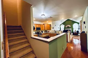 1022 Bordeaux Ln, Pennsburg, PA 18073 - Photo 6
