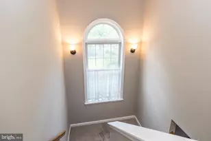 101 Oxford Ct, Ambler, PA 19002 - Photo 12