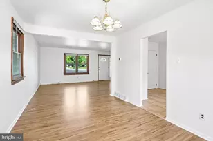 318 Laurel Dr, Collegeville, PA 19426 - Photo 6
