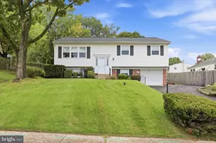 1701 N Gravers Rd, Plymouth Meeting, PA 19462 - Photo 1