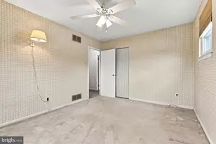1701 N Gravers Rd, Plymouth Meeting, PA 19462 - Photo 16