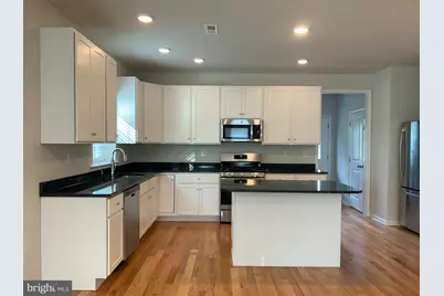 327 W Maple Avenue #2, Ambler, PA 19002 - Photo 2