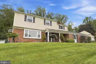 1489 Greenawalt Rd, Huntingdon Valley, PA 19006 - Photo 2