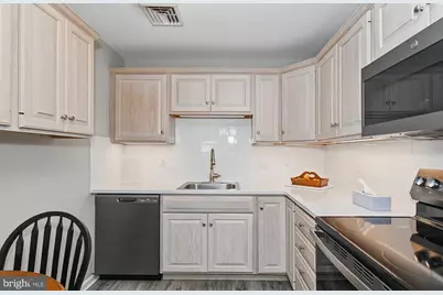 2461 E High Street #LII, Pottstown, PA 19464 - Photo 4