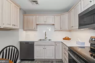 2461 E High St, Pottstown, PA 19464 - Photo 4