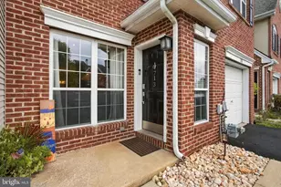 713 Martingale Rd, Schwenksville, PA 19473 - Photo 2