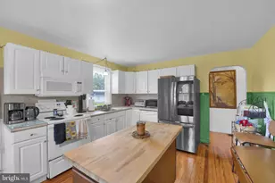 210 E Howard St, Stowe, PA 19464 - Photo 12