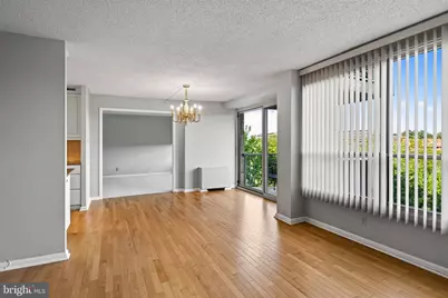 1001 City Avenue #EE-1021, Wynnewood, PA 19096 - Photo 6