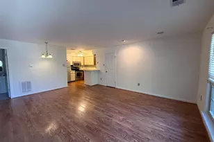 113 Foxmeadow Dr, Royersford, PA 19468 - Photo 2