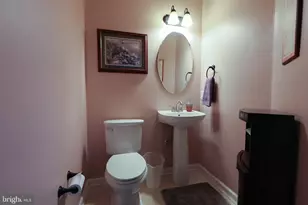 1210 Pin Oak Dr, Perkiomenville, PA 18074 - Photo 10