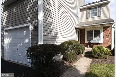 536 6th Street W, Pennsburg, PA 18073 - Photo 2