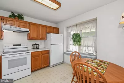 536 6th Street W, Pennsburg, PA 18073 - Photo 12
