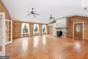 1819 Snyder Rd, Green Lane, PA 18054 - Photo 8