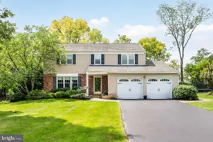 4 Woodstock Cir, Collegeville, PA 19426 - Photo 2