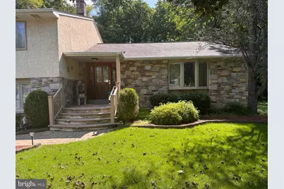 2145 Edge Hill Road, Huntingdon Valley, PA 19006 - Photo 2