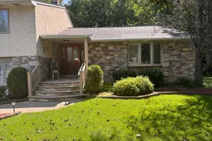 2145 Edge Hill Rd, Huntingdon Valley, PA 19006 - Photo 2
