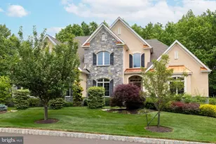 600 Harpers Ln, Huntingdon Valley, PA 19006 - Photo 4