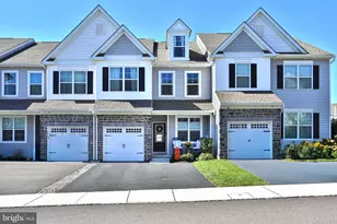 157 Larrabee Wy, Royersford, PA 19468 - Photo 2