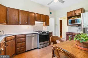 2063 Harts Ln, Conshohocken, PA 19428 - Photo 14